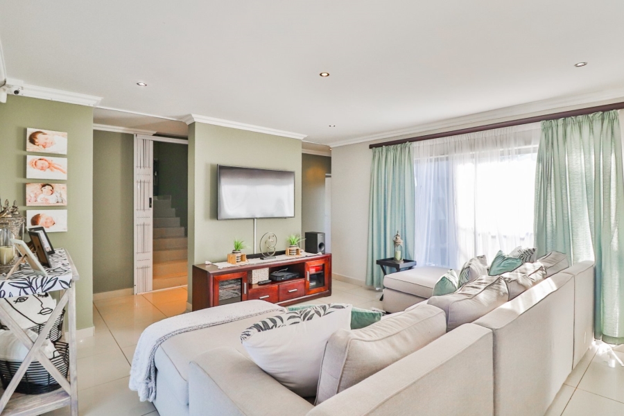 4 Bedroom Property for Sale in Island View Western Cape